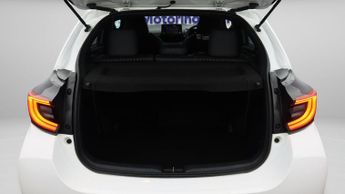 Toyota Yaris DYNAMIC