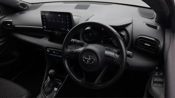 Toyota Yaris DYNAMIC