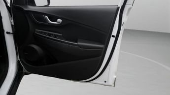 Hyundai KONA PREMIUM