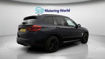 BMW iX3 PREMIER EDITION PRO