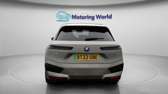 BMW iX XDRIVE40 M SPORT