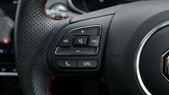 MG MG ZS TROPHY CONNECT