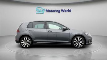 Volkswagen Golf GTE ADVANCE DSG
