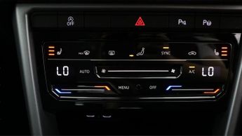 Volkswagen T-Roc LIFE TSI DSG