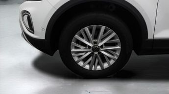 Volkswagen T-Roc LIFE TSI DSG