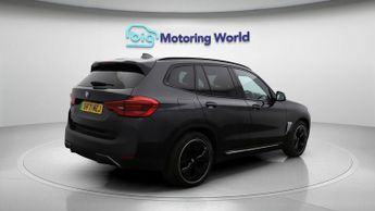 BMW iX3 PREMIER EDITION