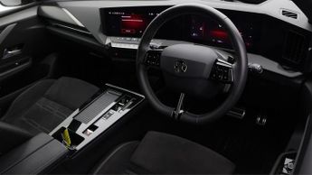 Vauxhall Astra ULTIMATE