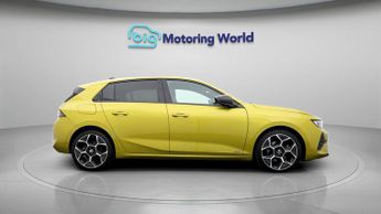 Vauxhall Astra ULTIMATE