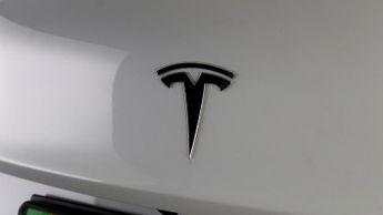 Tesla Model 3 MODEL 3