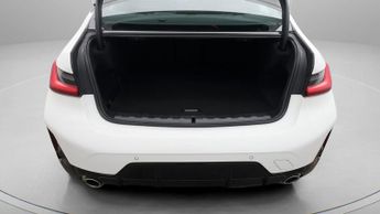 BMW 3 Series 330E M SPORT