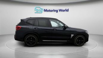 BMW iX3 PREMIER EDITION PRO