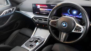 BMW i4 EDRIVE40 M SPORT