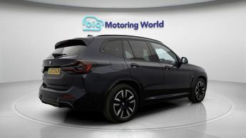 BMW iX3 M SPORT
