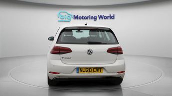 Volkswagen e-Golf E-GOLF