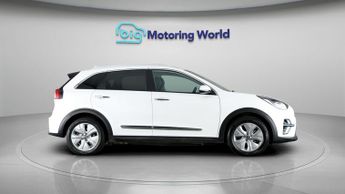 Kia Niro 4 PLUS