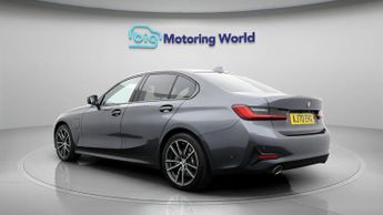 BMW 3 Series 330E SPORT PRO
