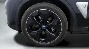 BMW iX3 PREMIER EDITION PRO