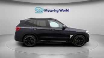 BMW iX3 PREMIER EDITION PRO