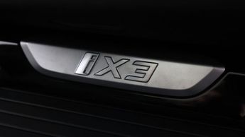 BMW iX3 PREMIER EDITION PRO