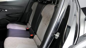 Peugeot E-2008 GT PREMIUM