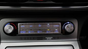 Hyundai KONA PREMIUM