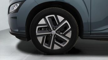 Hyundai KONA PREMIUM