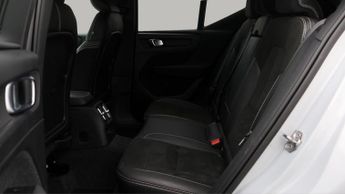 Volvo XC40 RECHARGE T4 R-DESIGN