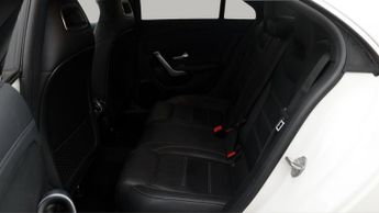 Mercedes-Benz CLA CLA 200 AMG LINE