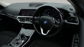 BMW 3 Series 330E SE PRO