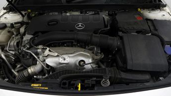 Mercedes-Benz A Class A 220 4MATIC AMG LINE PREMIUM