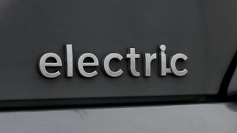 Hyundai KONA PREMIUM