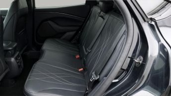 Ford Mustang Mach-E BASE