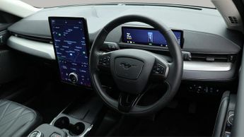 Ford Mustang Mach-E BASE