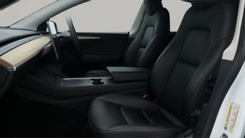 Tesla Model Y LONG RANGE AWD