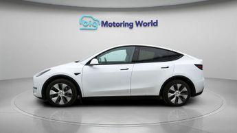 Tesla Model Y LONG RANGE AWD