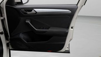 Volkswagen T-Roc LIFE TSI DSG