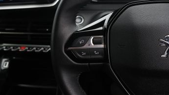 Peugeot E-2008 ACTIVE PREMIUM PLUS