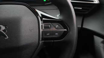 Peugeot E-2008 ACTIVE PREMIUM PLUS