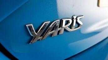 Toyota Yaris VVT-I BI-TONE