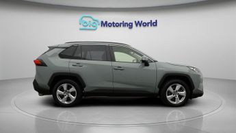 Toyota RAV4 VVT-I DESIGN