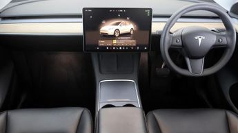 Tesla Model Y BASE