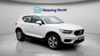Volvo XC40 T3 MOMENTUM