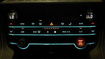 Jaguar F-PACE CHEQUERED FLAG AWD