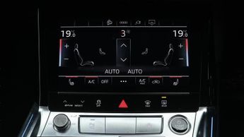 Audi e-tron SPORTBACK QUATTRO SPORT