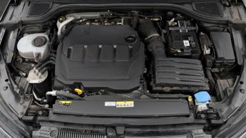 Volkswagen Golf R-LINE TDI DSG