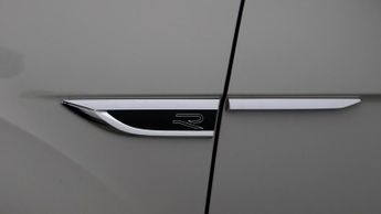 Volkswagen T-Roc R-LINE TSI DSG