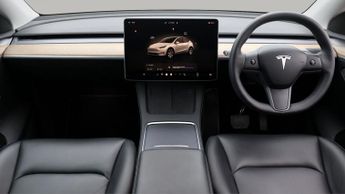 Tesla Model Y LONG RANGE AWD