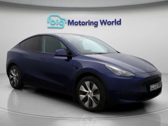Tesla Model Y LONG RANGE AWD