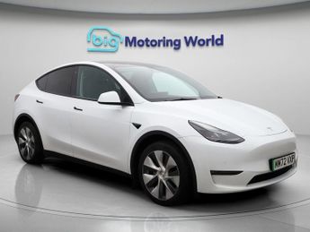 Tesla Model Y LONG RANGE AWD