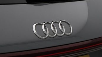 Audi Q4 e-tron S LINE